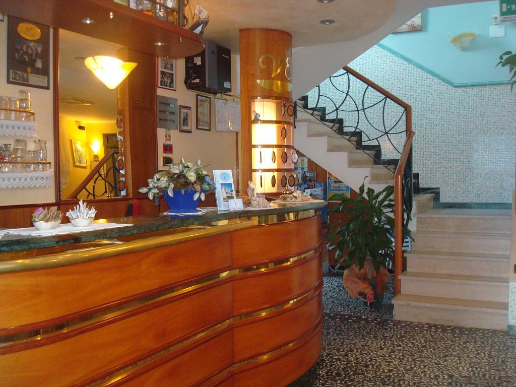 Hotel Villa Ersilia Rimini B&B Exterior photo